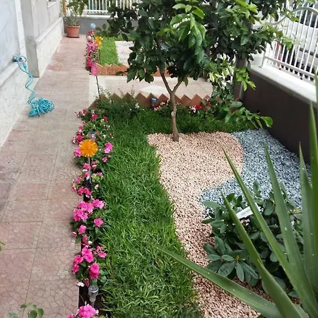 La Romantica Guest house *