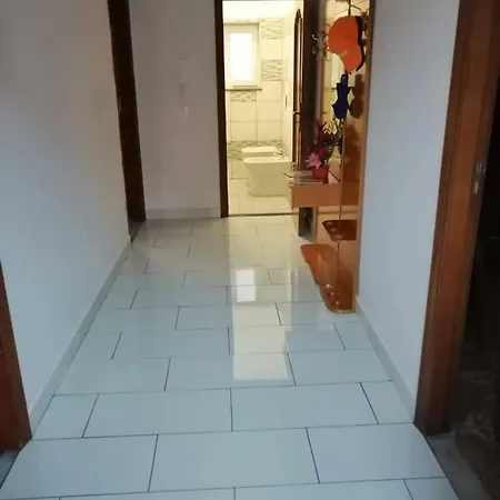 La Romantica Guest house *